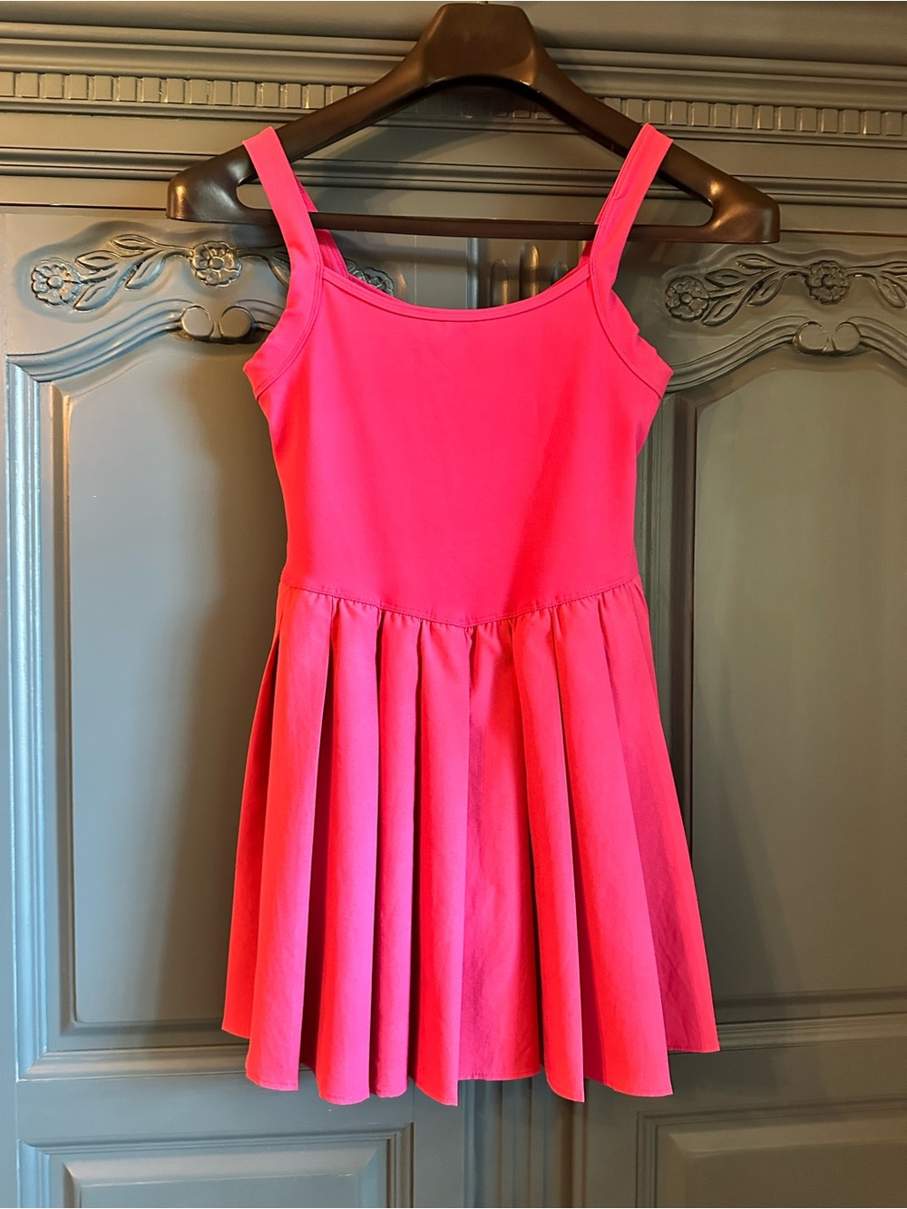 Womens ' Bright Pink Pleated athletic dress